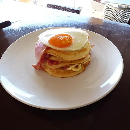 Apart Otel Sofia Ipsos