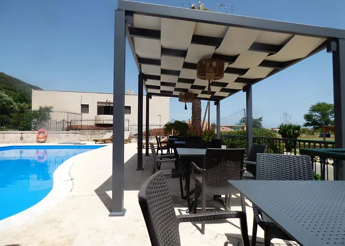Sofia 3*